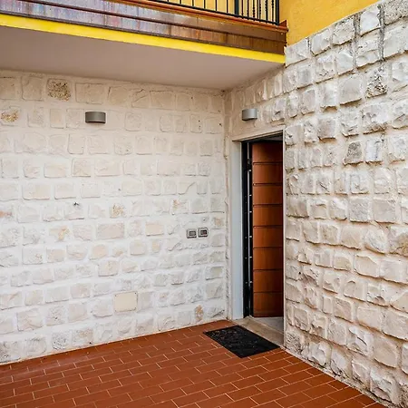 M368 - Marcelli, Nuovo Trilocale Con Giardino E Piscina Santa Maria in Potenza