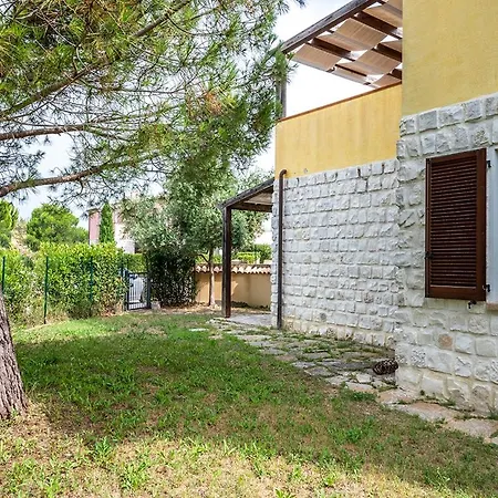 M368 - Marcelli, Nuovo Trilocale Con Giardino E Piscina Apartment *