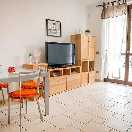 M368 - Marcelli, Nuovo Trilocale Con Giardino E Piscina