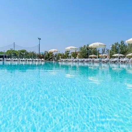 M368 - Marcelli, Nuovo Trilocale Con Giardino E Piscina Apartment *