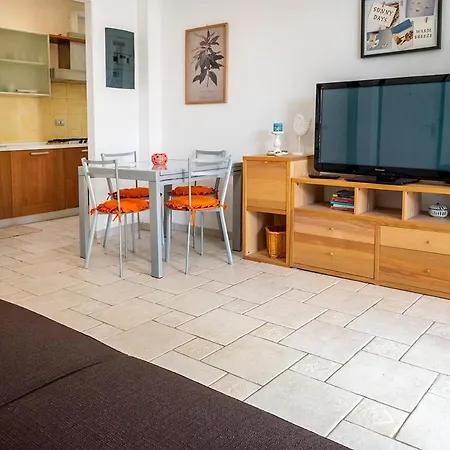 M368 - Marcelli, Nuovo Trilocale Con Giardino E Piscina Apartment *